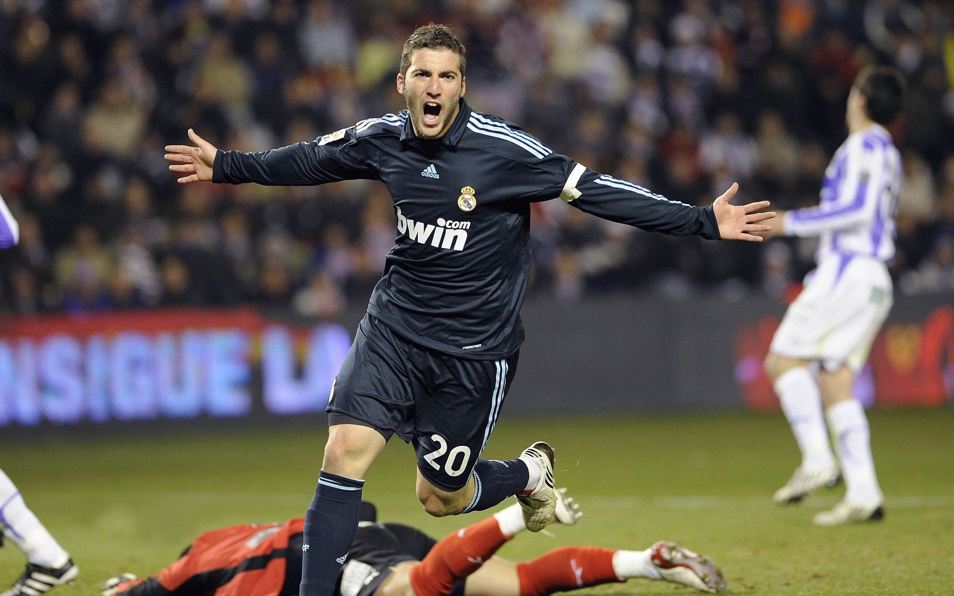 欧战烽火,皇家社会血拼乌克兰,内马尔再证大场面先生本色